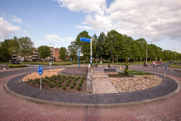 Aannemingsbedr. Woning rotonde Foto Tennekes foto (6).jpg
