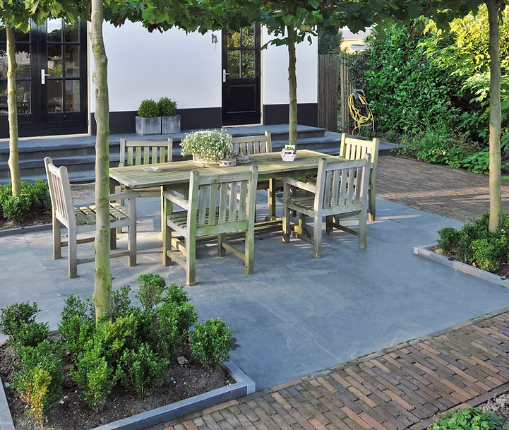Woning Sierbestrating keramische tegels
