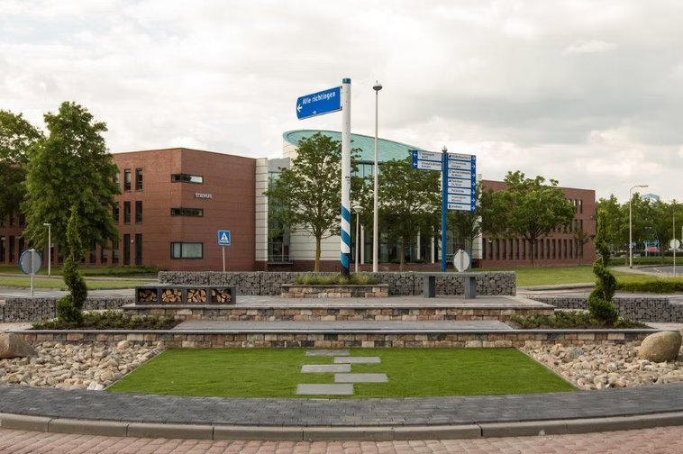 Aannemingsbedr. Woning rotonde Foto Tennekes foto (1).jpg